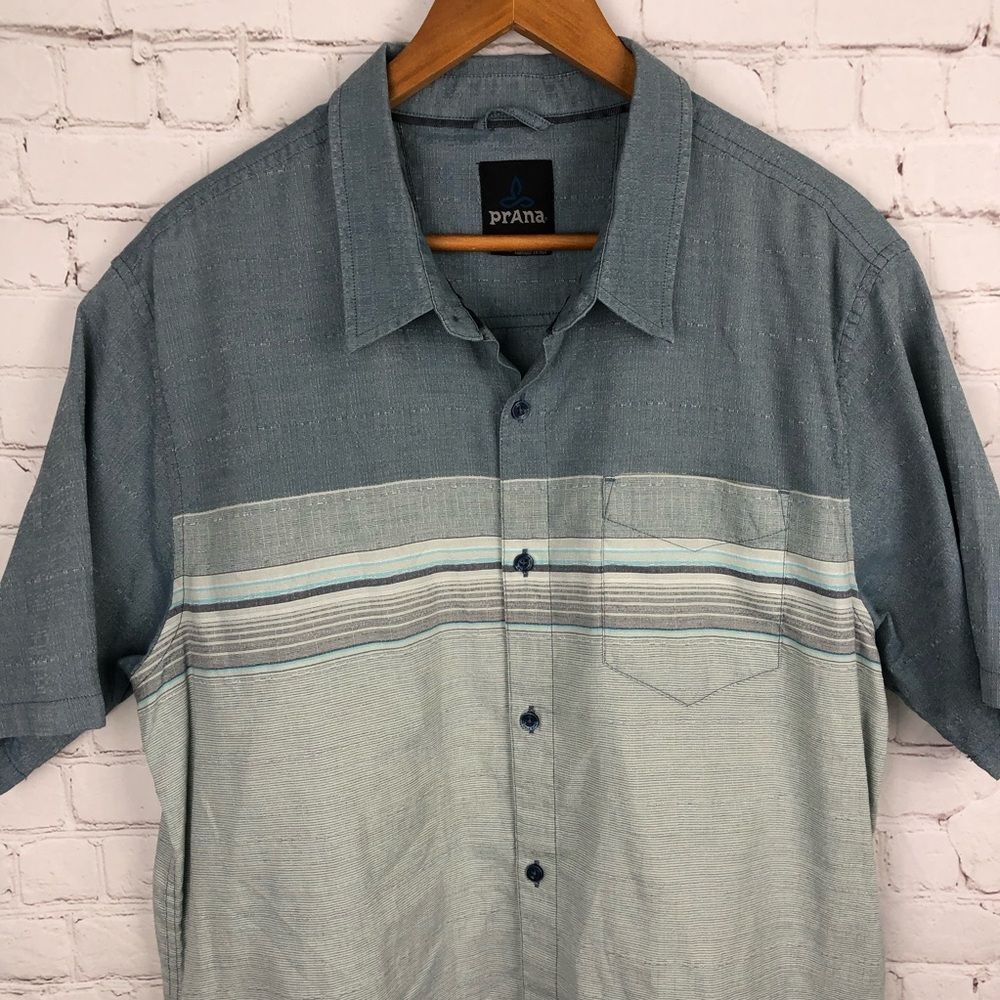 Prana Blue Short Sleeve Button Up Men's Sz XL